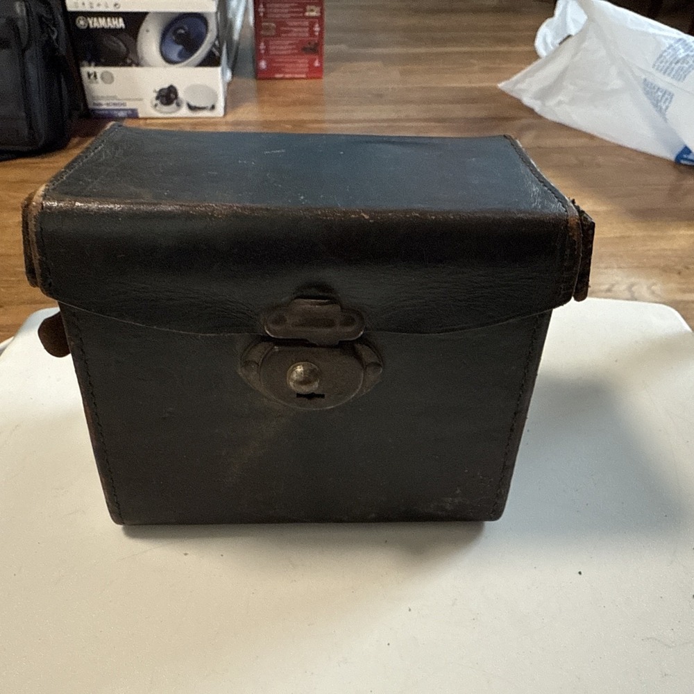 Weston Electrical Instrument Model 697 Volt Milliamperes Ohm Meter UNTESTE